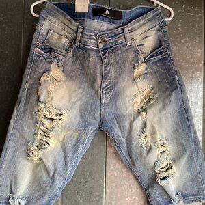 Focus Jeans Distressed Blue Denim Shorts NEW size 34